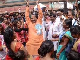 अशिक्षा ही गरीबी की जड़ में छिपी हुई हैः रघुवर