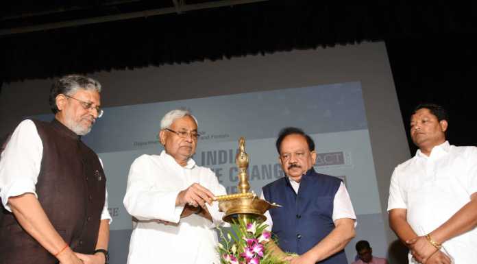 अगली पीढ़ी को ध्यान में रखें, पर्यावरण से छेड़छाड़ न करेंः नीतीश