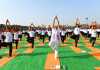 उत्तराखंड में प्रधान मंत्री नरेंद्र मोदी ने किया योग