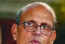 वीपी सिंह को याद करते हुएः राजा नहीं, फकीर है