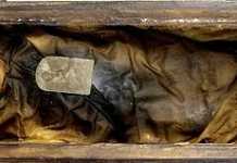 द स्लीपिंग ब्यूटीः दो साल की बच्ची की सौ साल पुरानी लाश