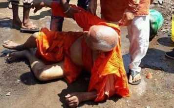 वाजपेयी को श्रद्धांजलि देने गये स्वामी अग्निवेश से धक्कामुक्की