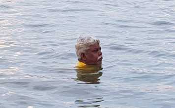 जल तपस्या के जरिये मोदी का विरोध