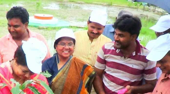 विरोध करने वाले पहले अपने गिरेबां में झांकेंः मंजू वर्मा