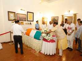 रघुवर, नीतीश व सुशील मोदी अटलजी की अंतिम यात्रा में शामिल हुए