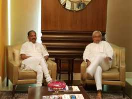 केरल को नीतीश कुमार ने 10 करोड़ और रघुवर ने 5 करोड़ की मदद दी