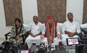 अटलजी की अस्थि कलश यात्रा निकालना उनके प्रति सम्मान हैः चौबे