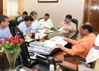 राज्य हित में जो अच्छा है, उसे लागू करने में हिचकें नहींः रघुवर दास