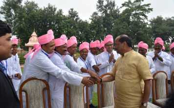 उन्नत खेती की तकनीक सीखने झारखंड के किसान इजरायल गये