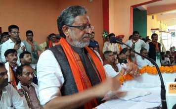 अगर हमें 15 साल मिल जायें तो दूध की गंगा बहा देंगे: सुशील मोदी