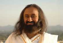 सात्विक बंधन ही सही अर्थ में रक्षा बंधन हैः श्रीश्री रविशंकर