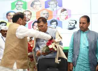रघुवर दास ने की घोषणा, झारखंड में खुलेगी भाषा एकेडमी