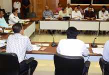 विद्युतीकरण में विलंब करने वालों को रघुवर ने हड़काया