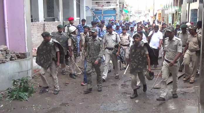 हाजीपुर में हत्या के बाद तनाव, इलाके में पुलिस तैनात