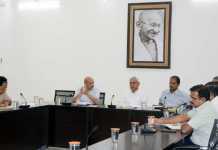 भूमि संबंधी विवाद कम से कम हों, इसके लिये काम करेंः नीतीश