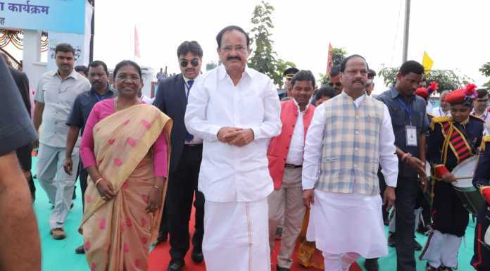 झारखंड का 4 साल में 16 से 96 % ओडीएफ होना खुशी की बातः वेकैंया