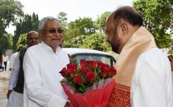 रेलवे यूनिटी का प्रतीक, इसका निजीकरण असंभव हैः नीतीश