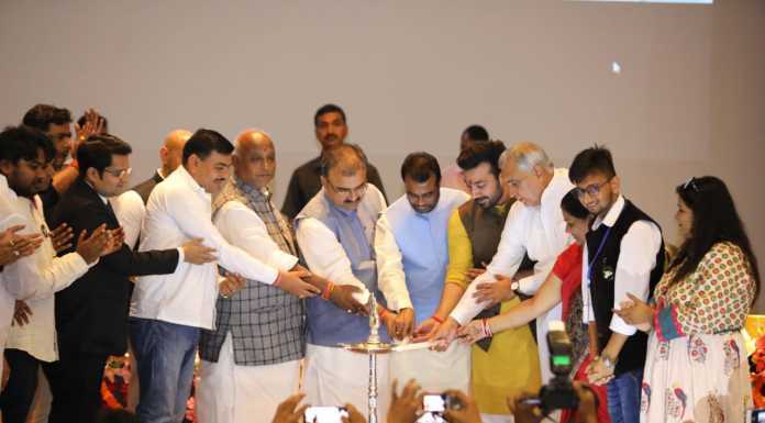 नौजवान जिधर चलते हैं, जमाना उधर ही चलता है : मंगल पांडे