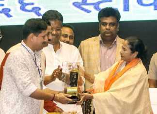 हिन्दीभाषियों के हथियार से बंगाल में BJP को सबक सिखायेंगी ममता