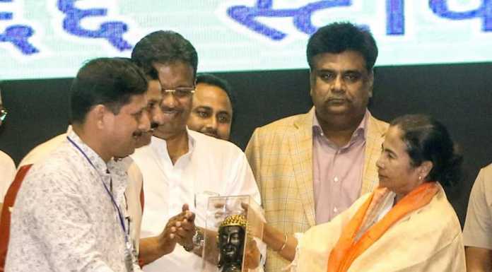 हिन्दीभाषियों के हथियार से बंगाल में BJP को सबक सिखायेंगी ममता