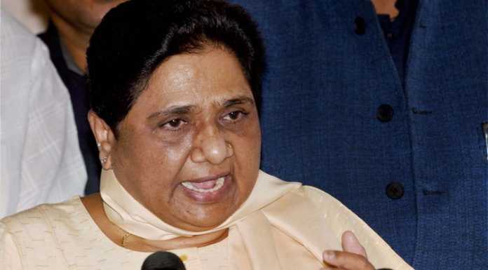 Mayawati ने कहा, अटल जी की मौत को भुनाने में लगी है BJP