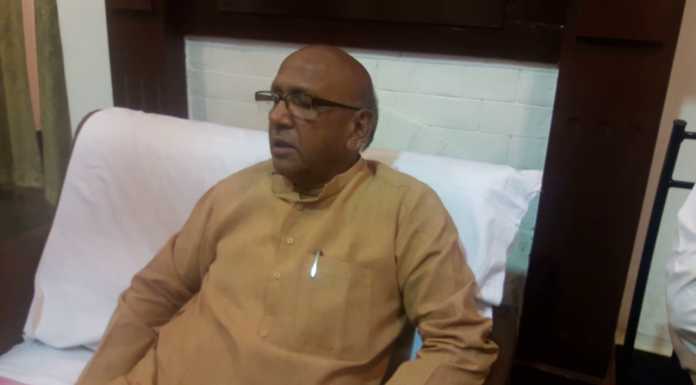 झारखंड के मंत्री सरयू राय ने एंबुलेंस देने की घोषणा की