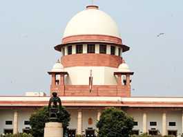 व्यभिचार का कानून खत्म, नमाज के लिए मसजिद जरूरी नहींः SC