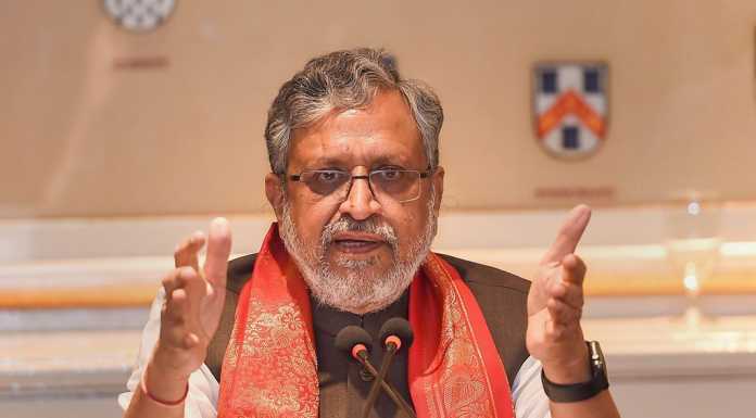 अपील से नहीं मानेंगे अपराधी, उन्हें पुलिस पकड़े और सजा दिलाये सुशील कुमार मोदी ने बिहार की ऋण सीमा बढ़ाने की केन्द्र से मांग की है। मोदी ने कहा कि लाक डाउन की वजह से राजस्व संग्रह में गिरावट आयी है।