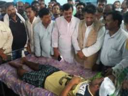 पूर्व मंत्री आलोक मेहता मिले बेगूसराय के पीड़ित छात्रों से