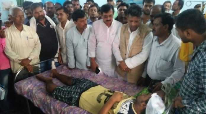 पूर्व मंत्री आलोक मेहता मिले बेगूसराय के पीड़ित छात्रों से