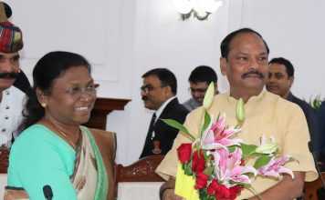 गांधी जी के विचार और दर्शन को नयी पीढ़ी तक पहुंचाना हैः द्रौपदी