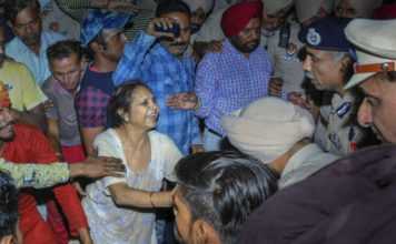 मलिकाइन के पाती- देवी-देवता के पावर खतम हो गइल का मलिकार!