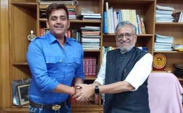 फिल्म की शूटिंग के लिए अनुदान पर विचार करेगी सरकारः मोदी