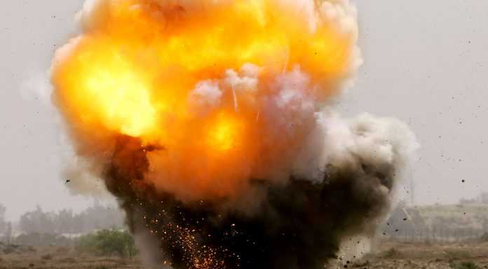 कोलकाता विस्फोट में बांग्लादेशी आतंकियों के हाथ की आशंका