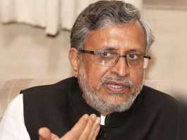 सुशील मोदी का दावा- जनता को भरोसा है कि देश सुरक्षित हाथों में है महम्मदपुर नरसंहार के असली साजिशकर्ता राजेश यादव को को नेता प्रतिपक्ष तेजस्वी यादव का संरक्षण प्राप्त है। सुशील मोदी ने यह आरोप लगाया है।