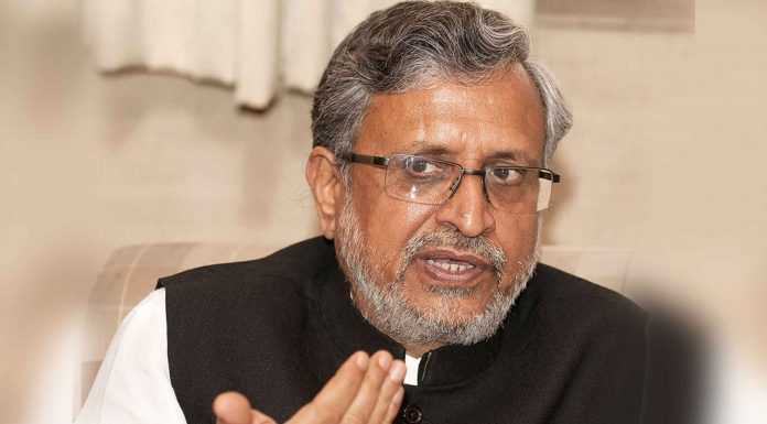 महम्मदपुर नरसंहार के साजिशकर्ता को तेजस्वी का संरक्षण, मोदी का आरोप महम्मदपुर नरसंहार के असली साजिशकर्ता राजेश यादव को को नेता प्रतिपक्ष तेजस्वी यादव का संरक्षण प्राप्त है। सुशील मोदी ने यह आरोप लगाया है।