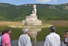 नीतीश ने राजगीर में बुद्ध की बन रही प्रतिमा का निर्माण कार्य देखा