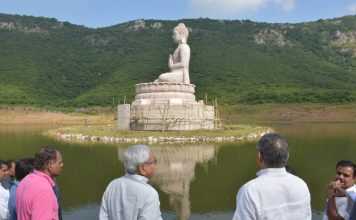 नीतीश ने राजगीर में बुद्ध की बन रही प्रतिमा का निर्माण कार्य देखा