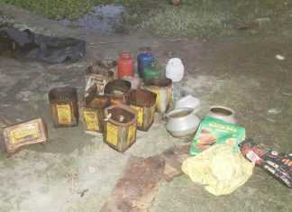 BEGUSARAI BRIEF: देसी शराब बनाते दो महिला समेत 4 गिरफ्तार