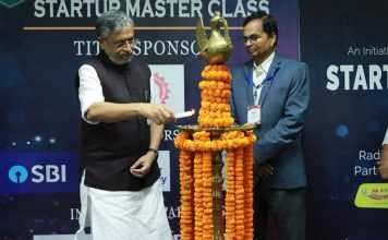 सुमो की सलाह- समस्याओं के समाधान के लिए IIT के छात्र करें रिसर्च