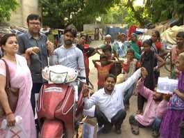 बिहार के 5 दिव्यांगों ने मिल कर बना डाला दवाई बैंक!