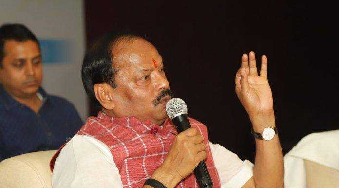 जनता जागरूक होगी तो मुख्यमंत्री या मुखिया गड़बड़ी नहीं कर सकता