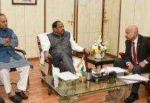 झारखंड में राज्य सरकार और रेलवे के बीच कारपोरेशन बनेः रघुवर