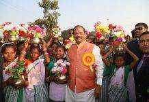 संविधान और गांधी जी की भावना का सरकार कद्र करती हैः दास