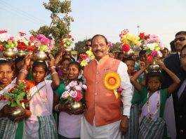 संविधान और गांधी जी की भावना का सरकार कद्र करती हैः दास