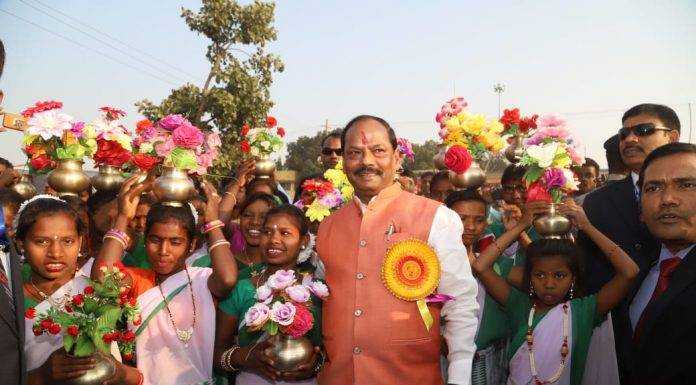 संविधान और गांधी जी की भावना का सरकार कद्र करती हैः दास