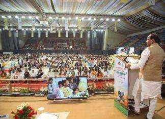 रघुवर की घोषणा- 28 लाख किसानों को सरकार देगी फ्री मोबाइल फ़ोन