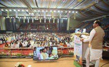 रघुवर की घोषणा- 28 लाख किसानों को सरकार देगी फ्री मोबाइल फ़ोन