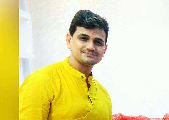 जानिए क्यों चर्चा में हैं नायक व गायक व एंकर राजीव मिश्रा