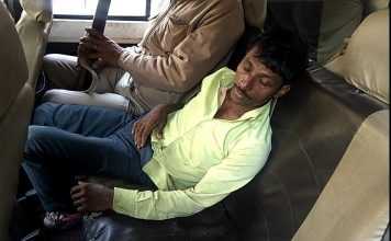 इधर गोली चली, घायल हुआ और गुस्से में पीट-पीट कर एक को मार डाला